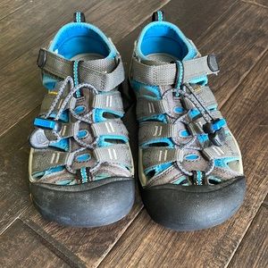 Kids Keen sandals